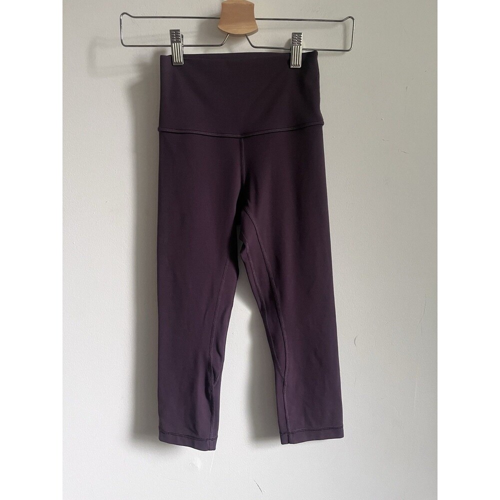 Lululemon Size 2 Women's Crop Leggings Deep Purple Gym Hiking
